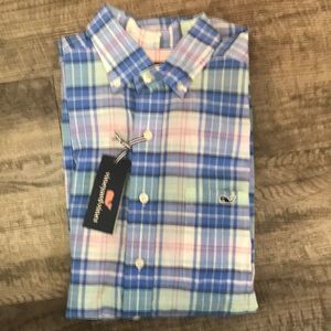 NWT Vineyard Vines linen button down shirt